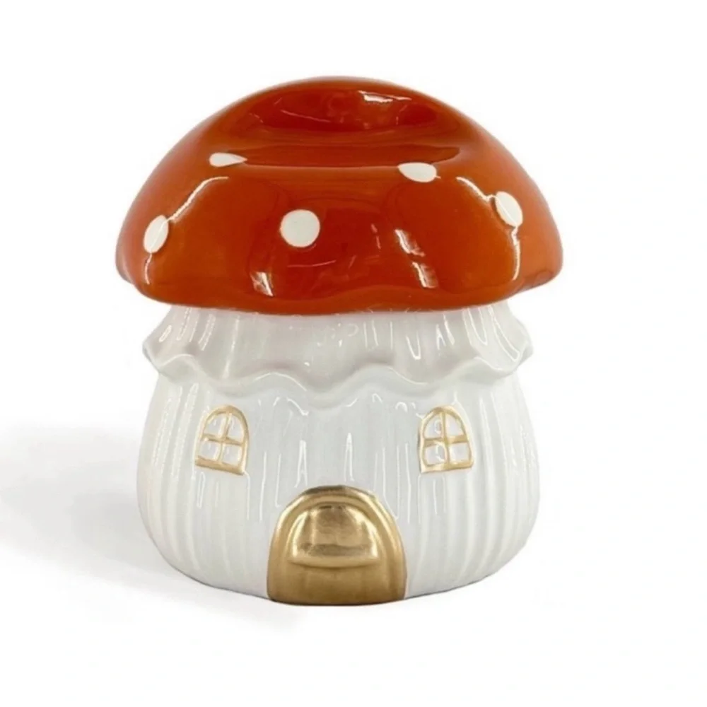 Target Bullseye Playground Novelty Ceramic Mushroom House Container w/ Lid